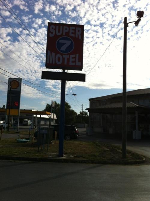 Super 7 Motel 里奇蒙 外观 照片